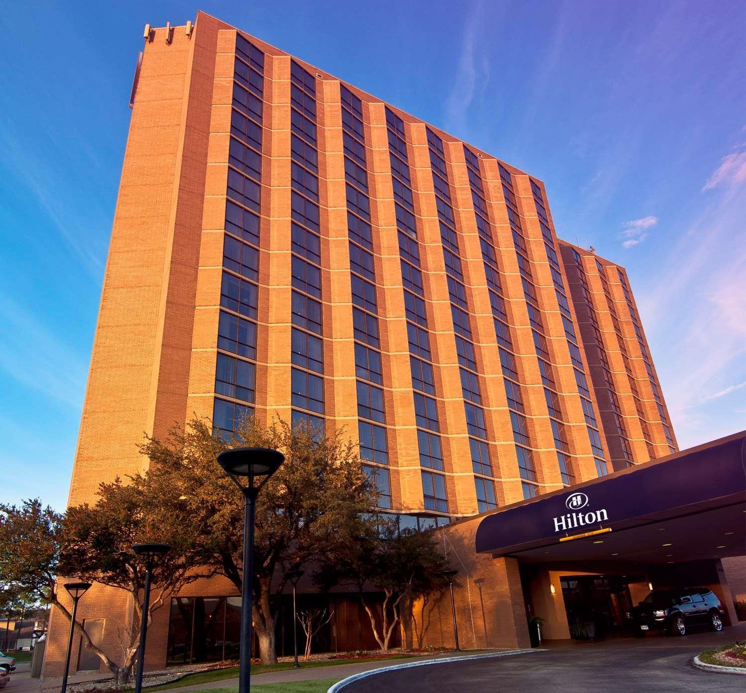 Hilton Arlington Hotell Eksteriør bilde