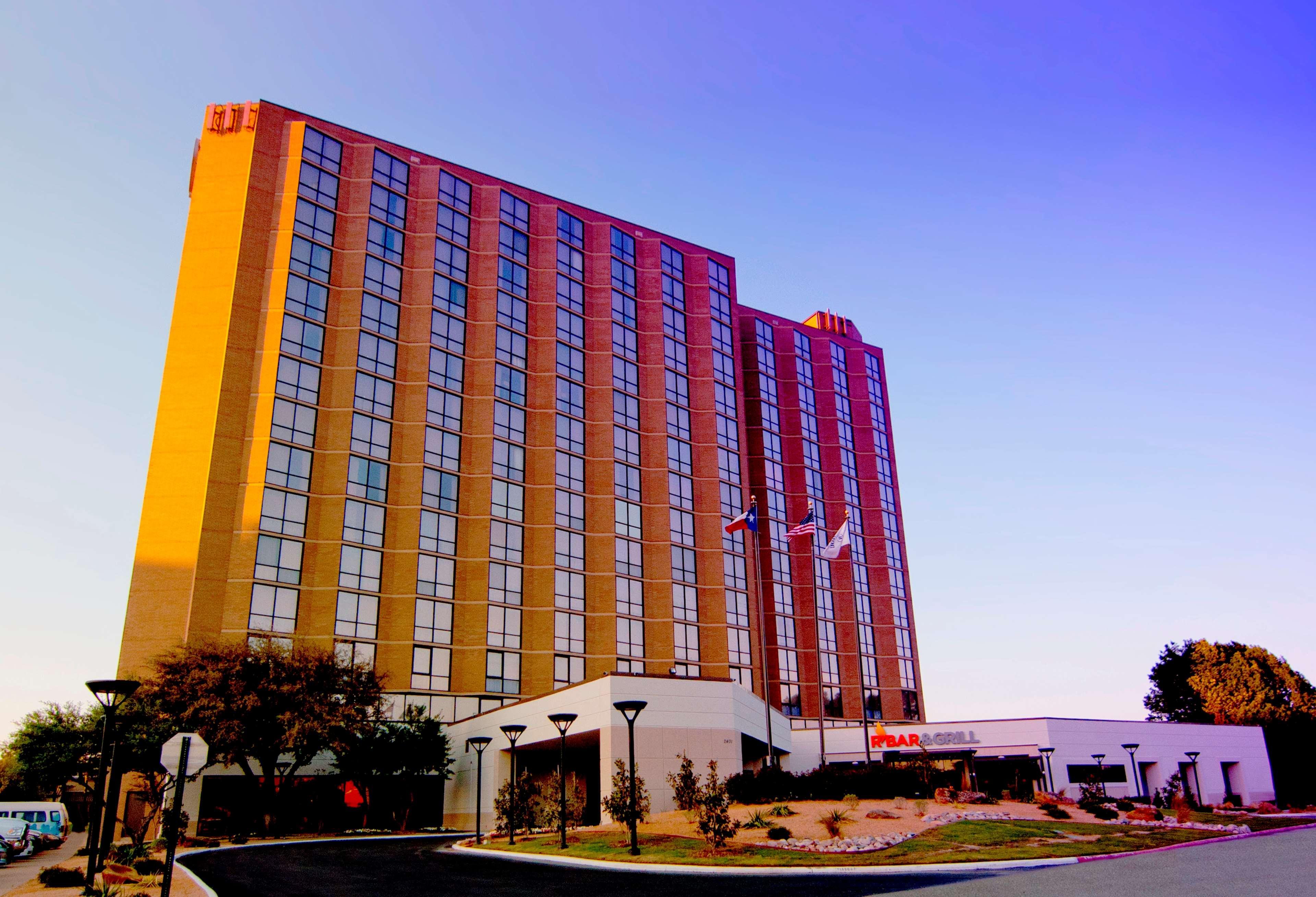 Hilton Arlington Hotell Eksteriør bilde