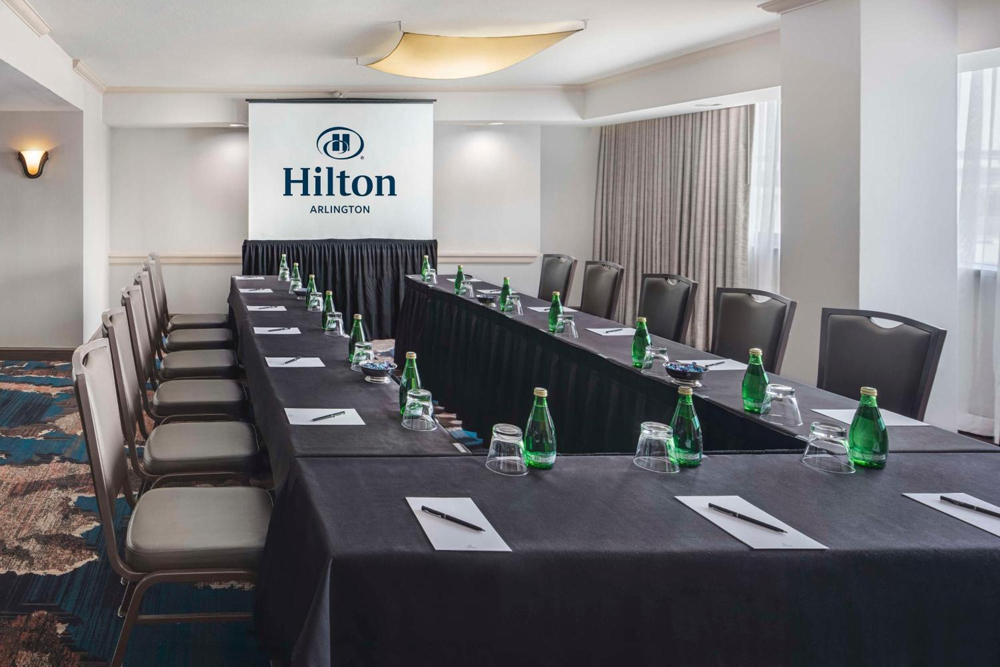 Hilton Arlington Hotell Eksteriør bilde